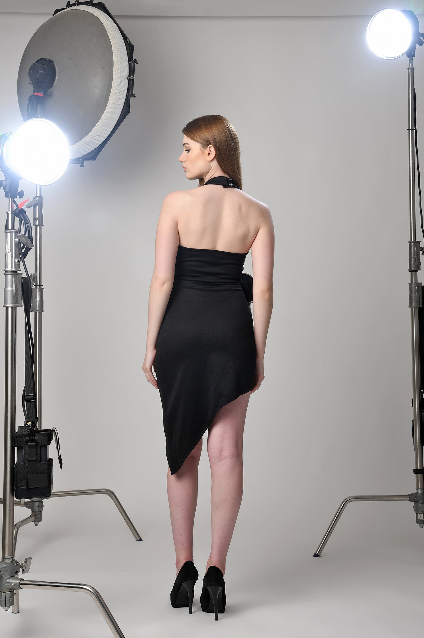 Black Daisy - Luxurious Halter Neck Dress